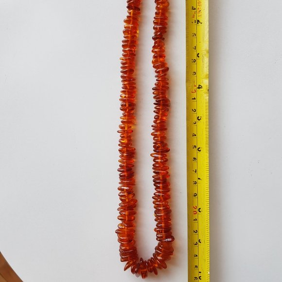 Vintage polished genuine AMBER chip necklace 21" 46 g lobster clasp - Picture 7 of 7